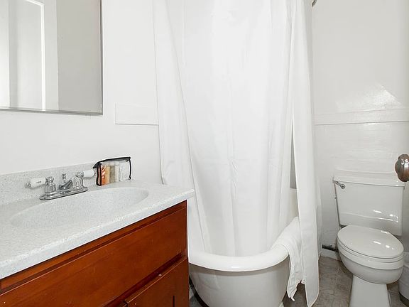 3rd image of 721 Bush St #406D