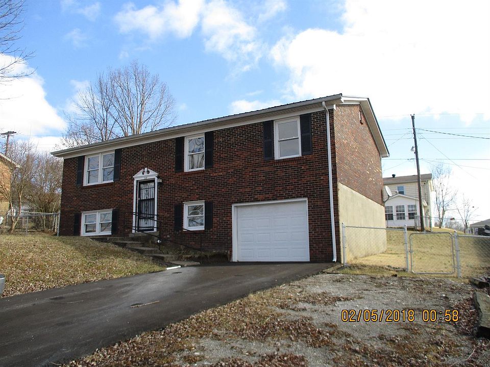 1st image of 118 Bolton Ave