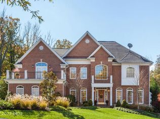 11603 Cedar Chase Rd, Herndon, VA 20170