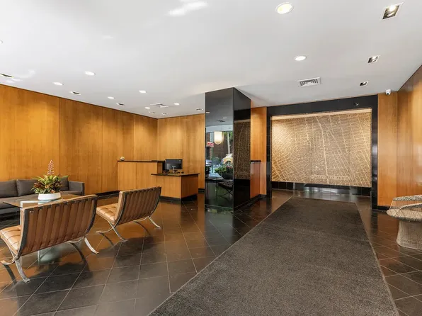 101 West 12th Street image 9 of 10