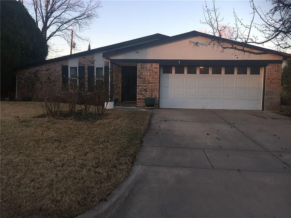 1st image of 307 Royal Field Dr