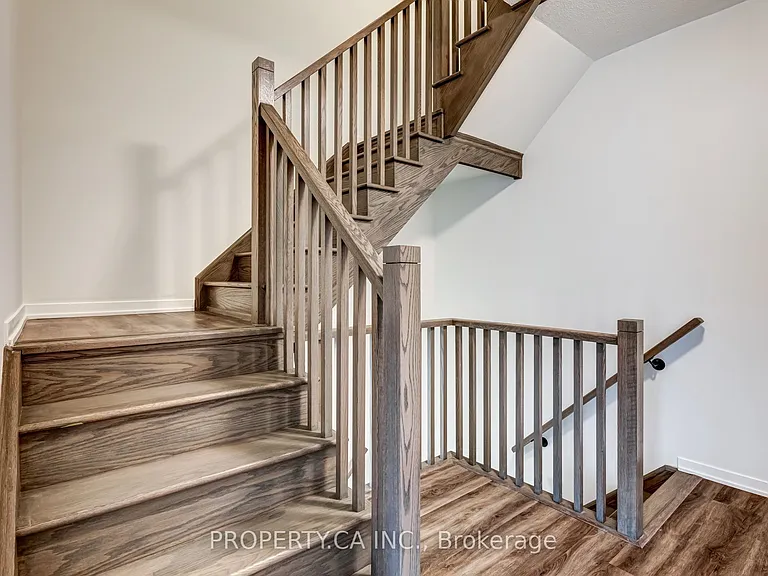 80 Honeycrisp Cres #Townhouse 377 — Photo 23