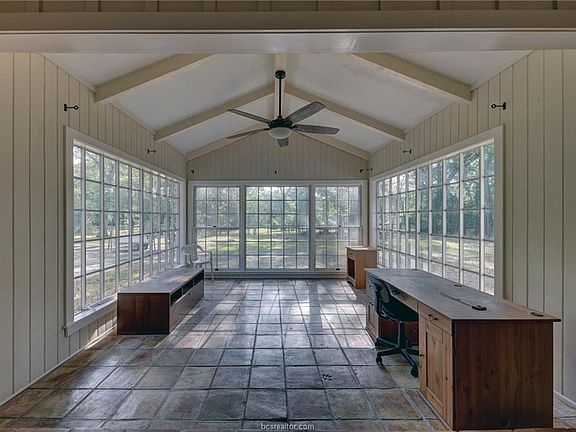 4th image of 1400 New Years Creek Ln
