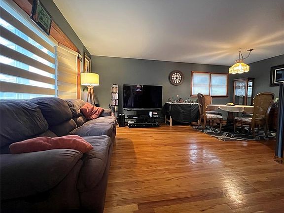 3rd image of 171 Cannon Blvd