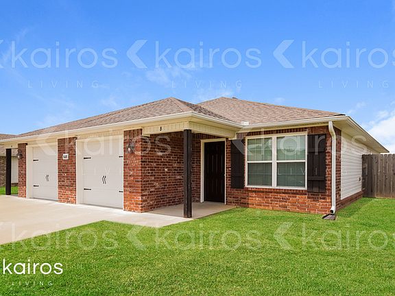 2nd image of 3909 E Thomas St #A