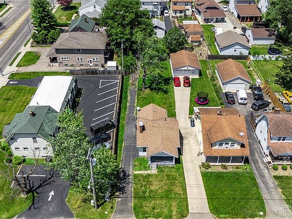 4th image of 3013 Mesmer Ave