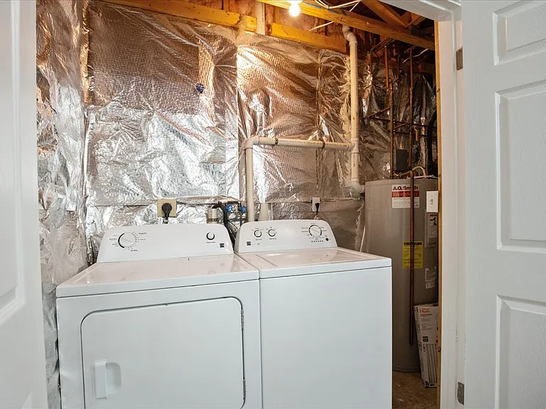 8000 Delores Ct — Photo 14