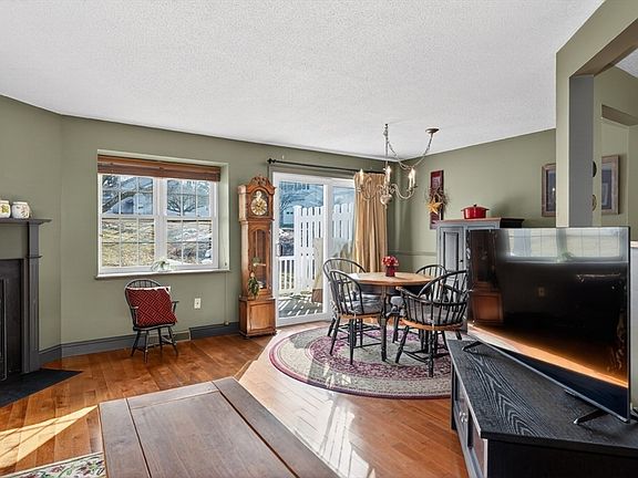 5th image of 6 Chapman Pl #6