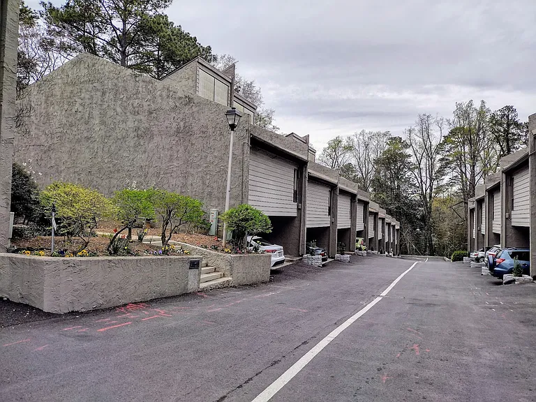 510 E Ponce De Leon Ave #I — Photo 1