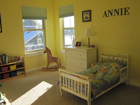 2nd Bedroom