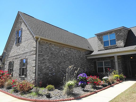 2nd image of 30 Sweetwater Park Dr