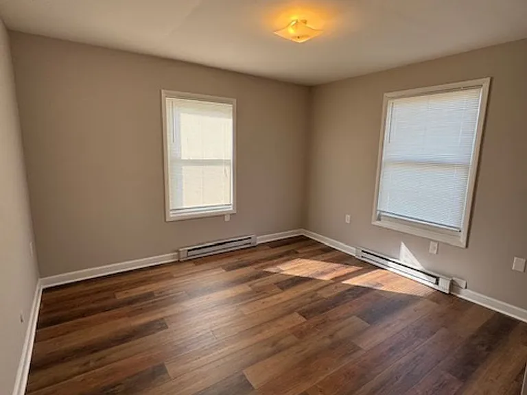 1332 Stevens Ave — Photo 16