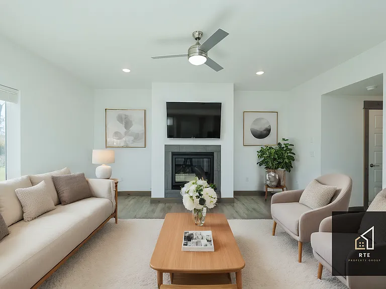 Whiskey District Townhomes — Photo 10