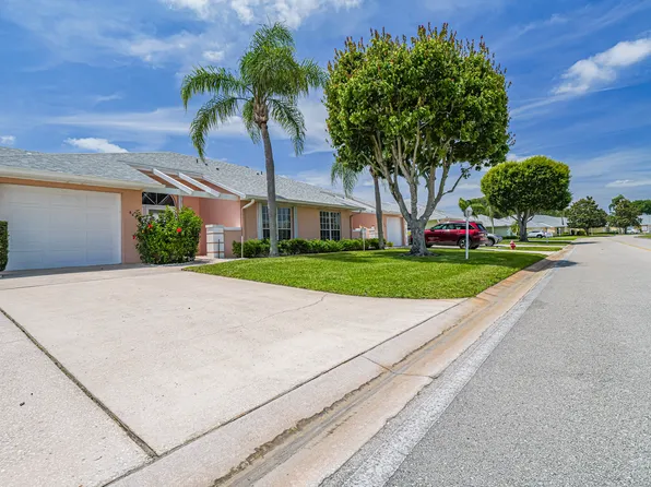 847 Lake Orchid Cir, Vero Beach, FL