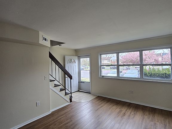2nd image of 67 Briar Mills Dr
