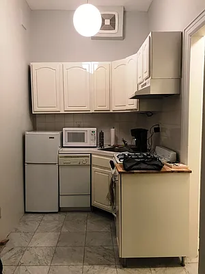 Rented by Marino Real Estate | media 19