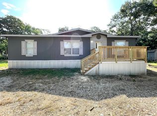 465 Pioneer Trl, Valley View, TX 76272