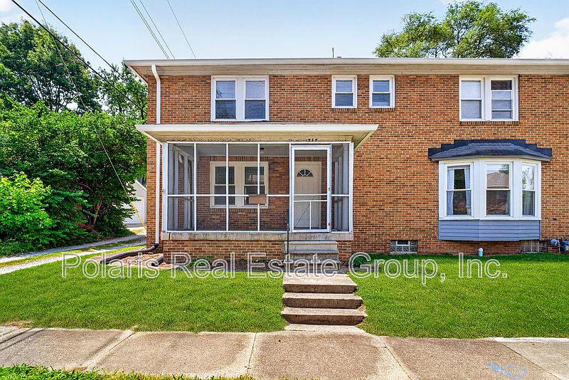 1st image of 717 E 60th St