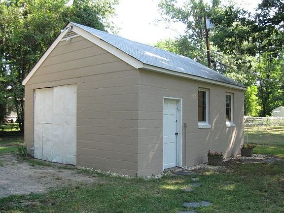 5th image of 611 Byswick Ln