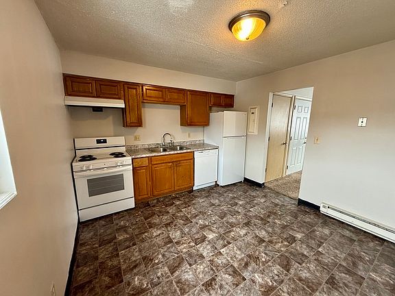 4th image of 110 Harbet Ave NW APT 3