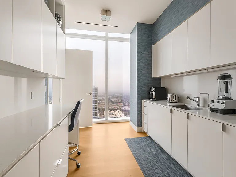 1747 Leonard St #2301 — Photo 28