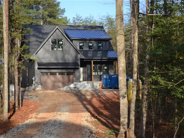 1722 Six Mile Hwy, Central, SC 29630