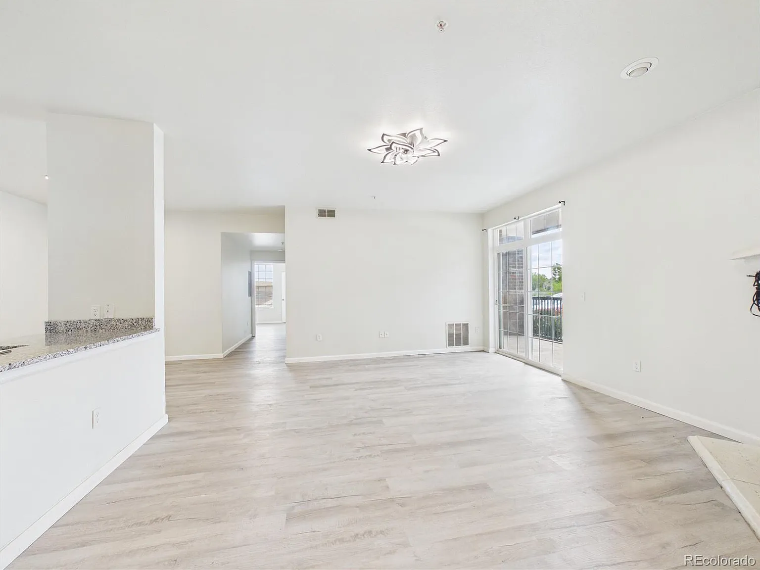 2 bed, 2.0 bath, 1174 sqft, $1,850 — Photo 1