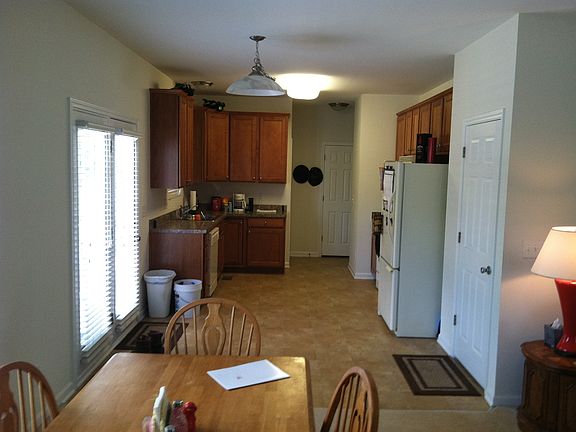5th image of 3869 Parkway Vista Dr