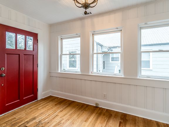 4th image of 199 Mellrich Ave