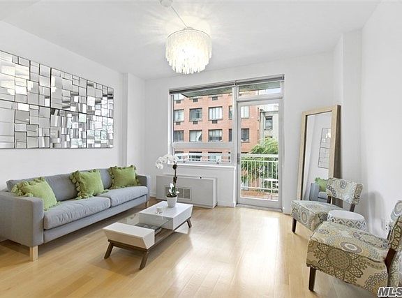 2nd image of 517 W 46th St APT 504