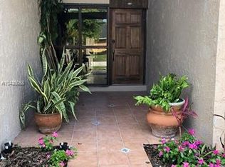 9130 SW 100th Avenue Rd, Miami, FL 33176