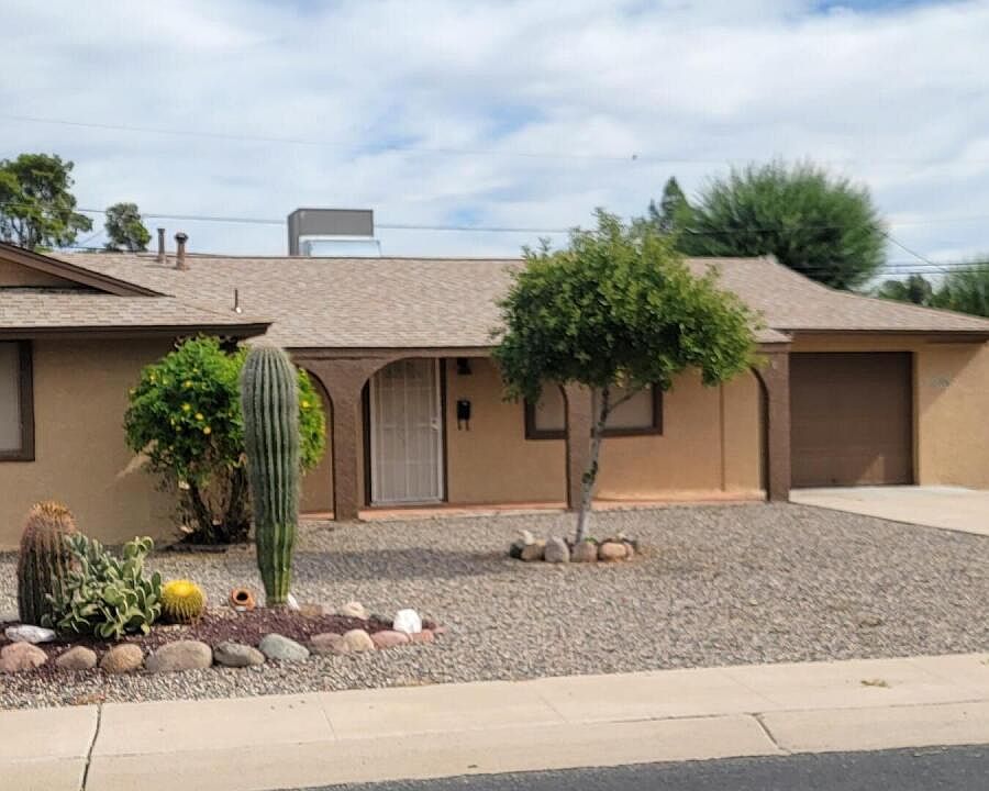 1st image of 11006 W CANTERBURY Drive