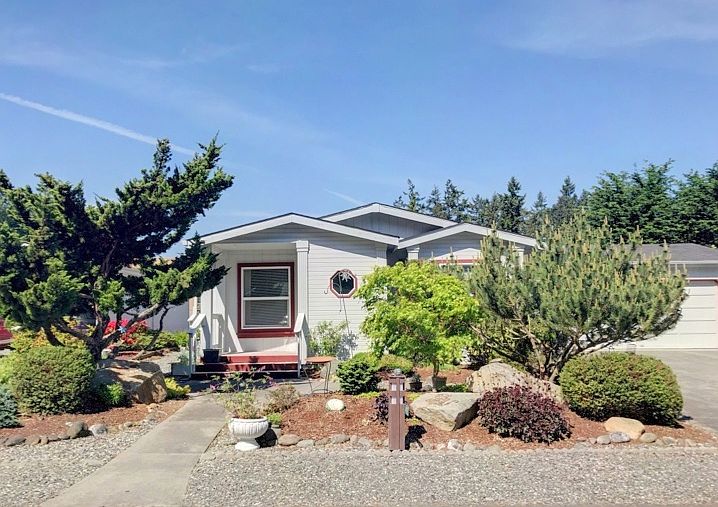 1st image of 492 Parkwood Blvd