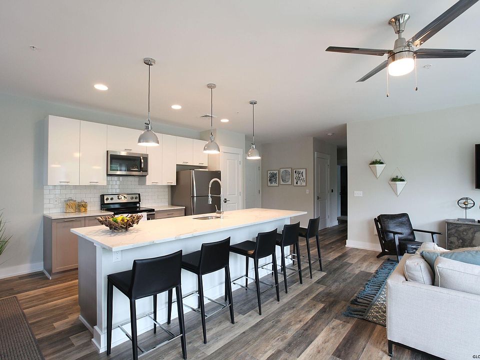 1st image of 21 Whistler Ct #402