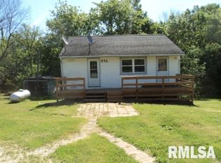 691 Knox Road 100 E, Abingdon, IL 61410