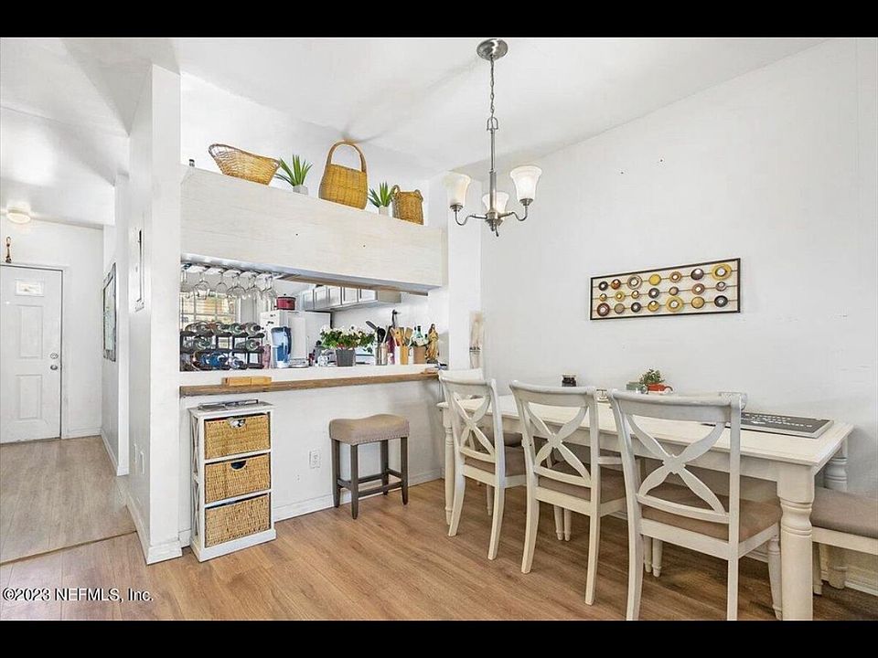 2nd image of 12311 Kensington Lakes Dr Unit 2204