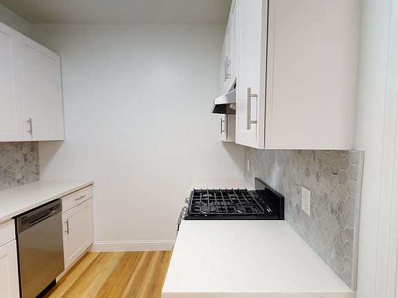 4th image of 1395 Golden Gate Ave APT 503