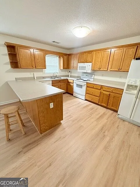 3 bed, 2.0 bath, 1284 sqft, $1,800 — Photo 3