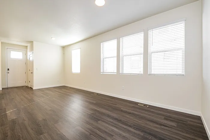 3 bed, 2.5 bath, 1500 sqft, $2,699 — Photo 4