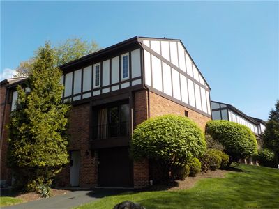 227 Queensberry Ct, Pittsburgh, PA, 15237