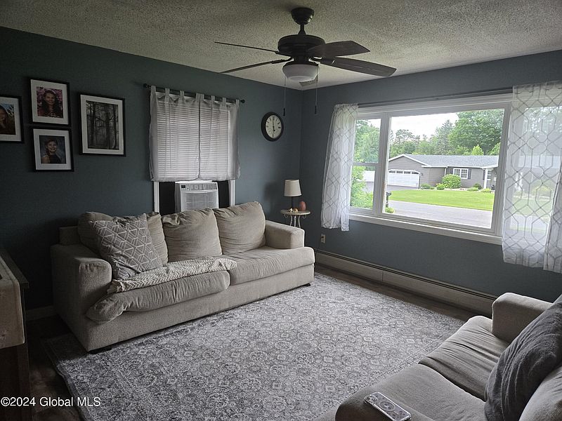 2nd image of 36 Wynnefield Drive