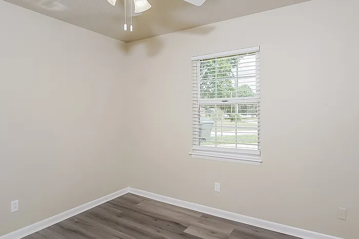2504 Hermosa Cir SW — Photo 8
