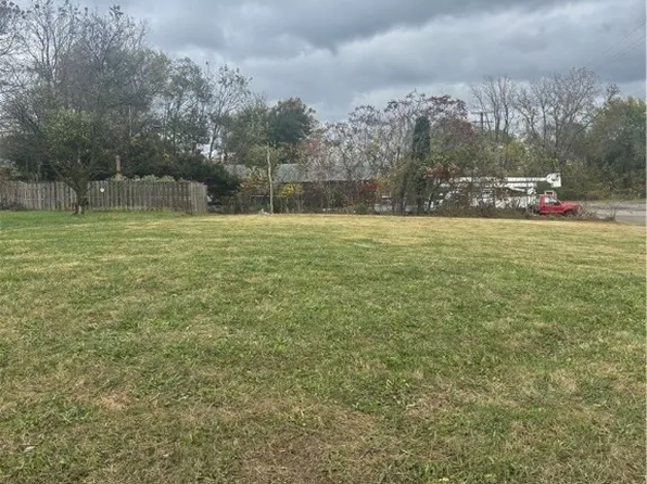 1710 Harmont Ave NE, Canton, OH 44705