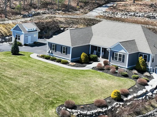 90 Cedar Crest Lane, Auburn, NH 03032