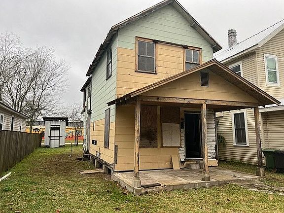 3rd image of 148 Cunningham Ave