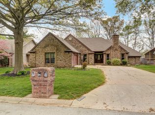 3675 W Sexton St, Springfield, MO 65810