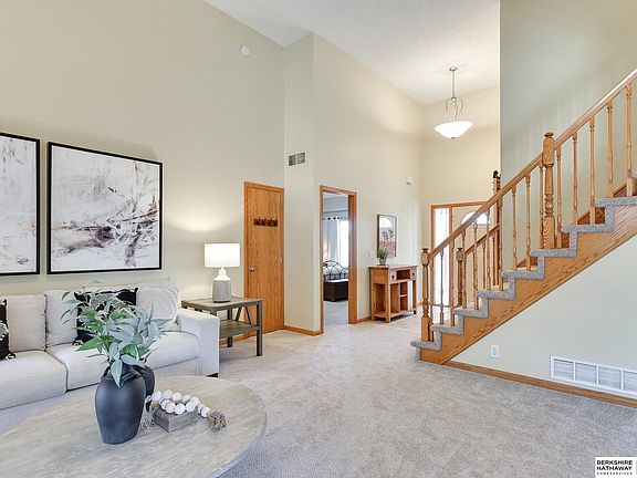 5th image of 19821 Douglas Cir