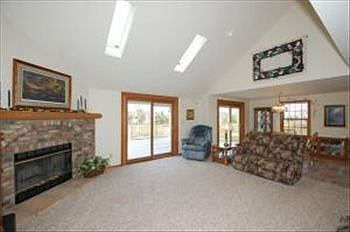 3rd image of 1464 N Riverline Dr