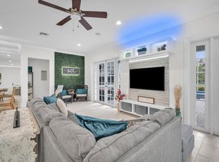 796 Tulip Cir, Fort Lauderdale, FL 33327