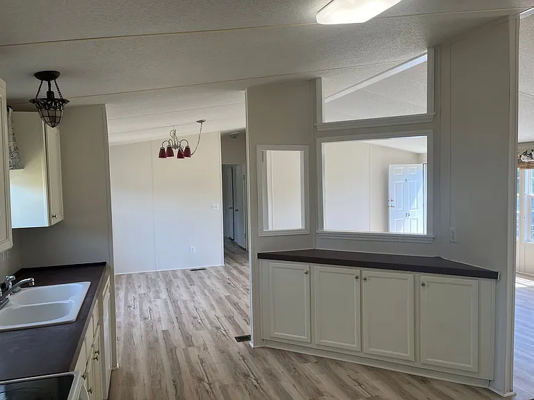 525 Soundside Dr — Photo 8